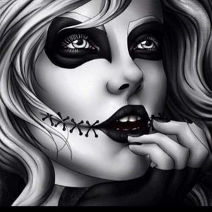 Meet your Posher, Lila